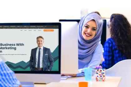 Designer are working on High-Converting Landing Page